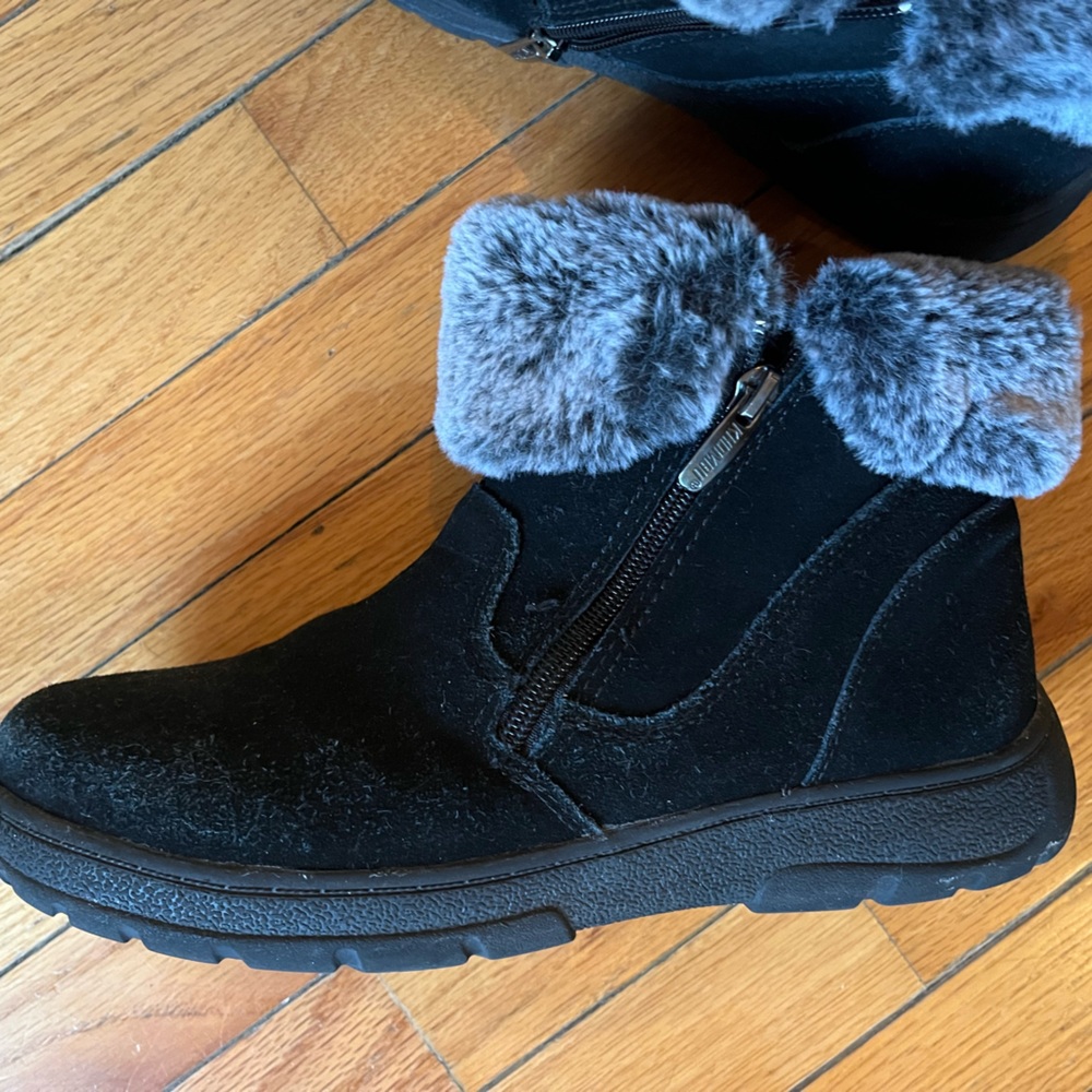 Khombu winter ankle boots